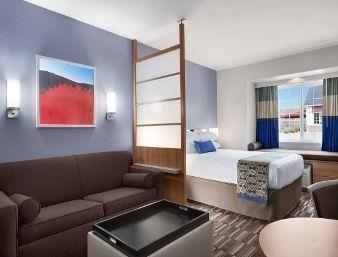Hotel Quality & I-77 2*